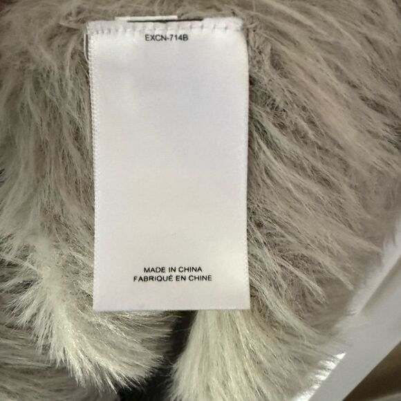 Express furry soft material oversized sweater size xl amazing quality - Picture 13 of 16